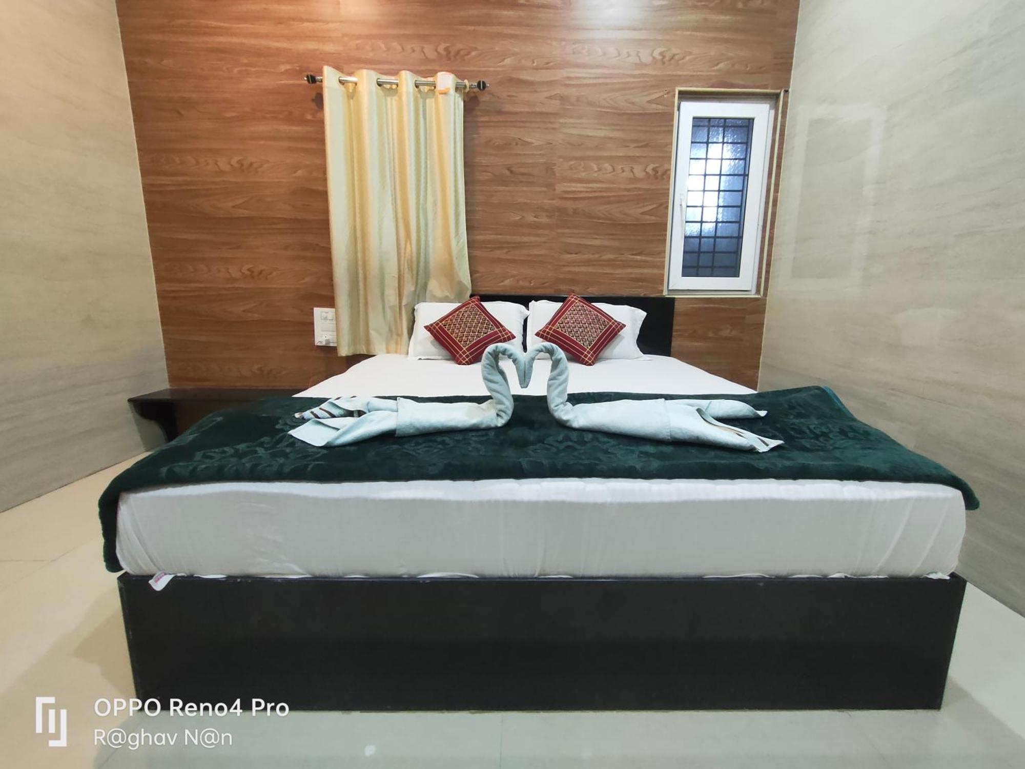 Kamala Sadana Lodge Madhavaram Exterior photo