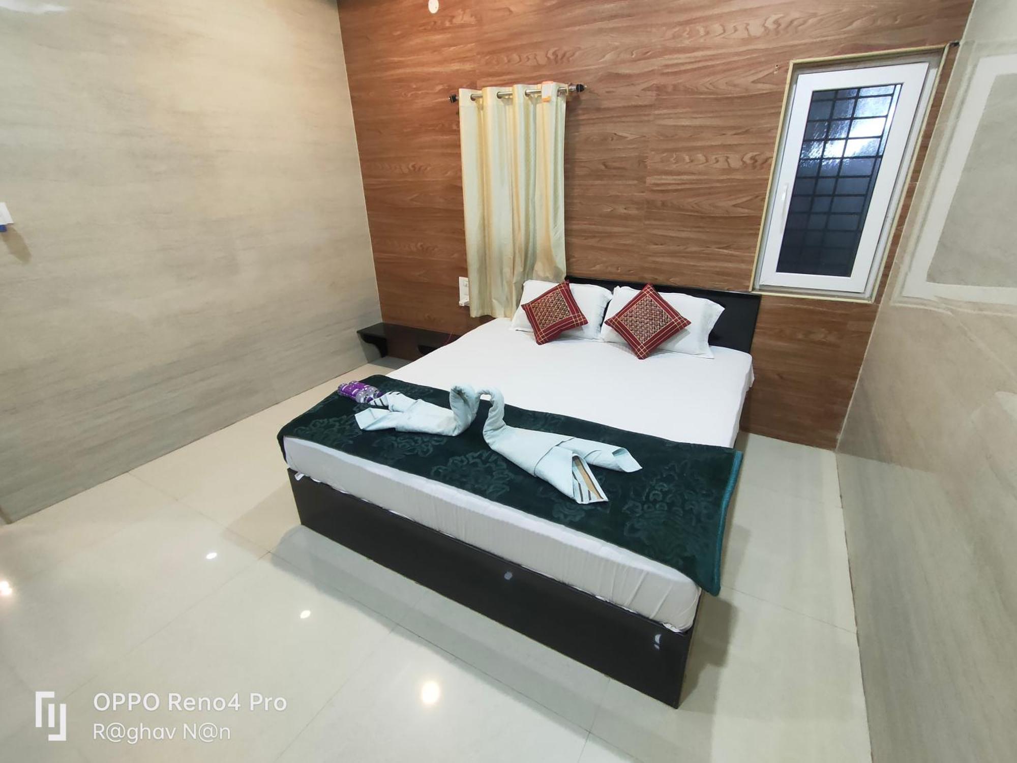 Kamala Sadana Lodge Madhavaram Exterior photo